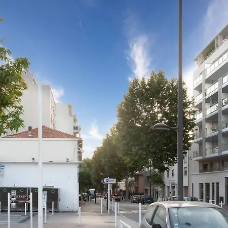A12 - 1 Bdr Centre Train Station 5 Min Sea - Ac, Parking & Terrace Appartement Antibes