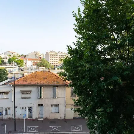 A12 - 1 Bdr Centre Train Station 5 Min Sea - Ac, Parking & Terrace Appartement